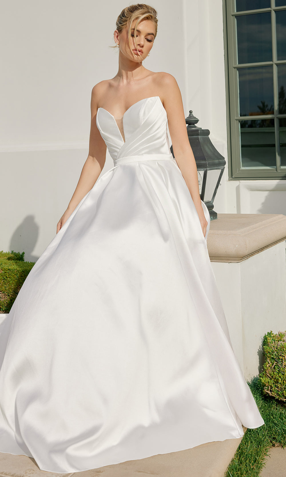 Nox Anabel JE1075 - Modern Strapless Bridal Ball Gown Wedding Dresses