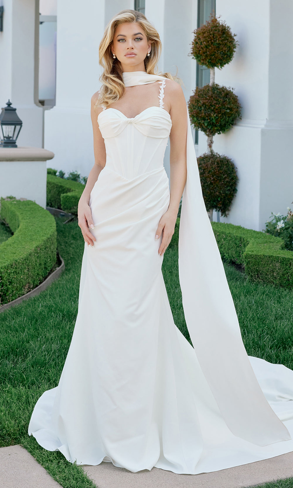 Nox Anabel JE1079 - Modern Sweetheart Neckline Gown Prom Dresses
