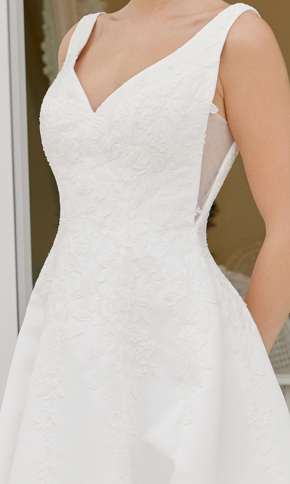 Nox Anabel JW1049 - Button Back A Line Bridal Dress Wedding Dresses