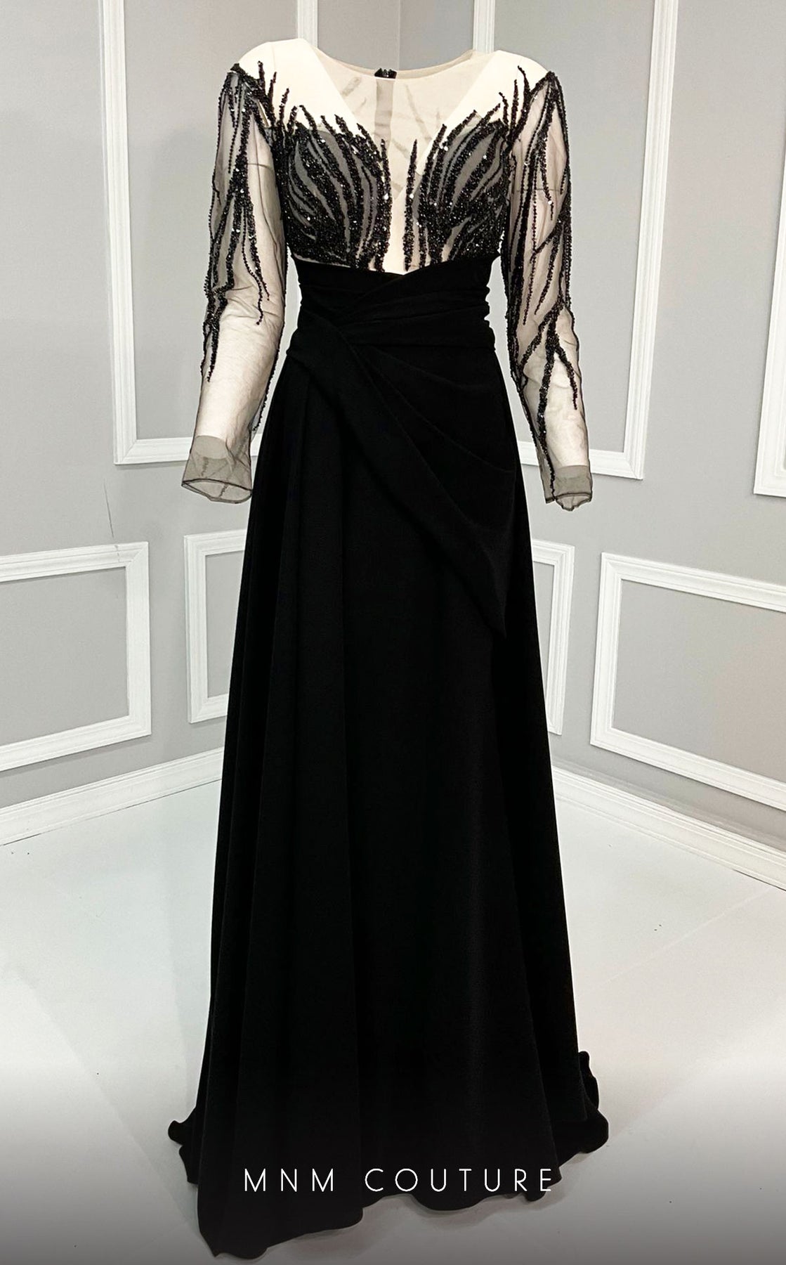 MNM Couture K3893