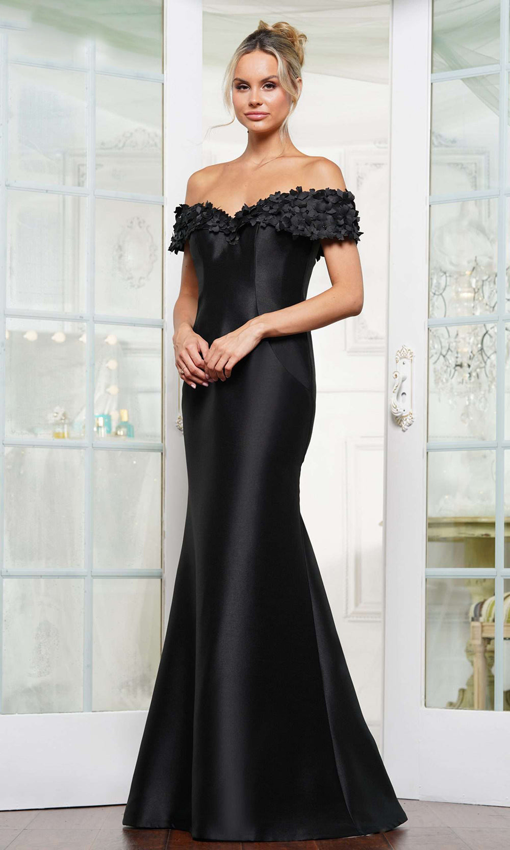 Rina di Montella RD3254-1 - Floral Neckline Mermaid Evening Dress Mother of the Bride Dresses