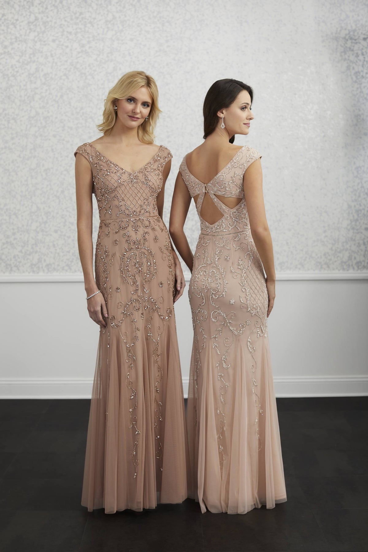 Adrianna Papell Platinum - 40229 Cap Sleeve Beaded Cutout Trumpet Gown Evening Dresses 0 / Blush