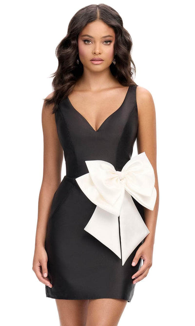 Ashley Lauren 4785 - Deep V-Neck Bodycon Cocktail Dress Homecoming Dresses 00 / Black