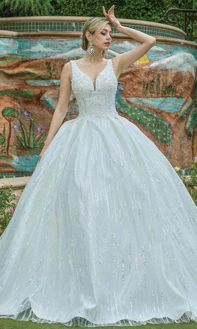 Dancing Queen 0177 - Sleeveless V-Neck Ballgown Wedding Dresses XS /  Off White