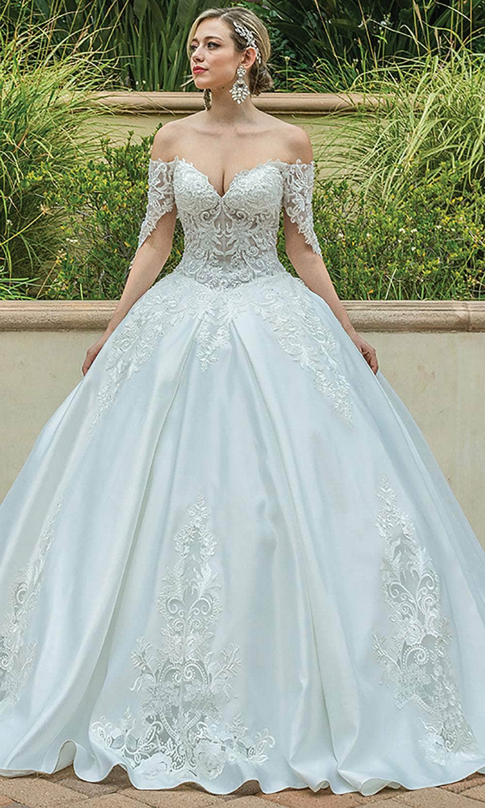Dancing Queen 0187 - Off-Shoulder Embroidered Ballgown Quinceanera Dresses XS /  Off White