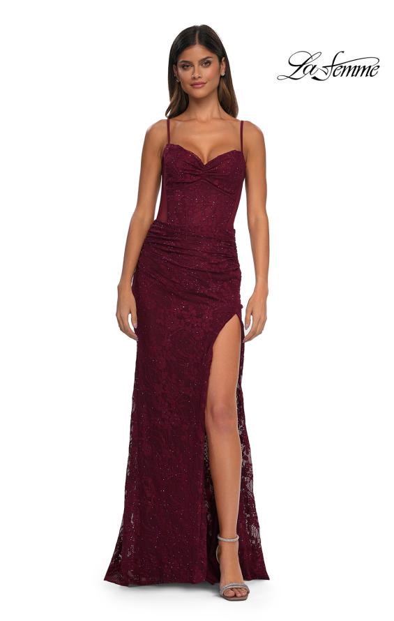 La Femme 32529 - Lace Sleeveless Prom Gown