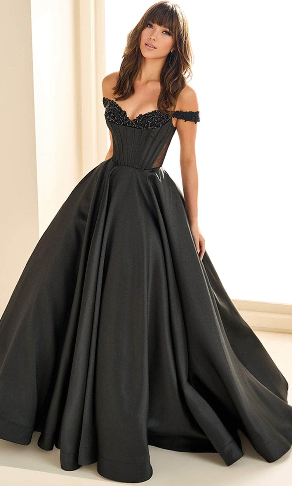 Ellie Wilde EW36100 - Sweetheart V-Back Prom Gown Quinceanera Dresses / 00  Black