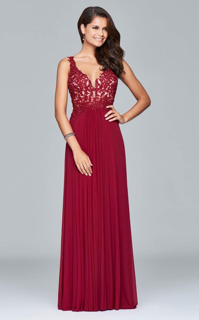 Faviana - 8000 Lace Appliqued Long Mesh V-Neck Dress Prom Dresses