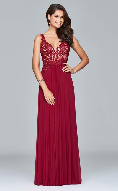 Faviana - 8000 Lace Appliqued Long Mesh V-Neck Dress Prom Dresses