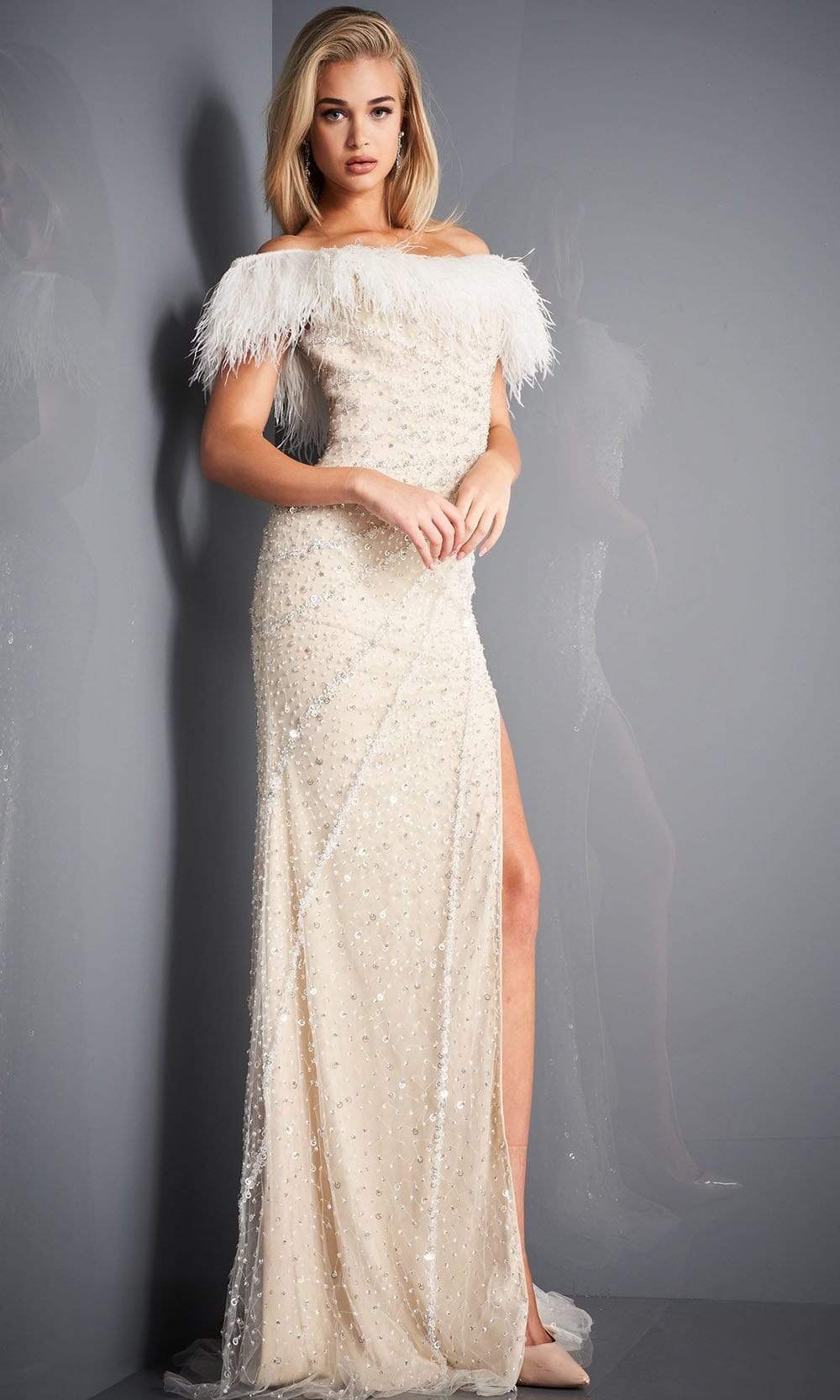 Jovani - 4770 Beaded Fringe Dress With Slit Evening Dresses 00 / Off-White/Nude