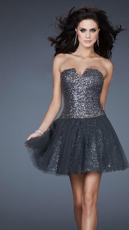 La Femme - 18124 Sparkling Notched Sweetheart Tulle A-Line Cocktail Dress Special Occasion Dress 00 / Charcoal