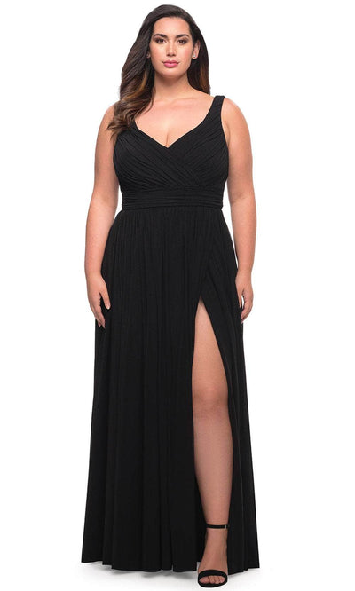 La Femme 29075 - Ruched Sleeveless Prom Gown Special Occasion Dress 12W / Black