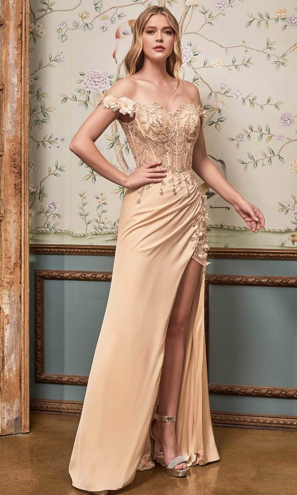 Ladivine CD0186 Prom Dresses XXS / Champagne