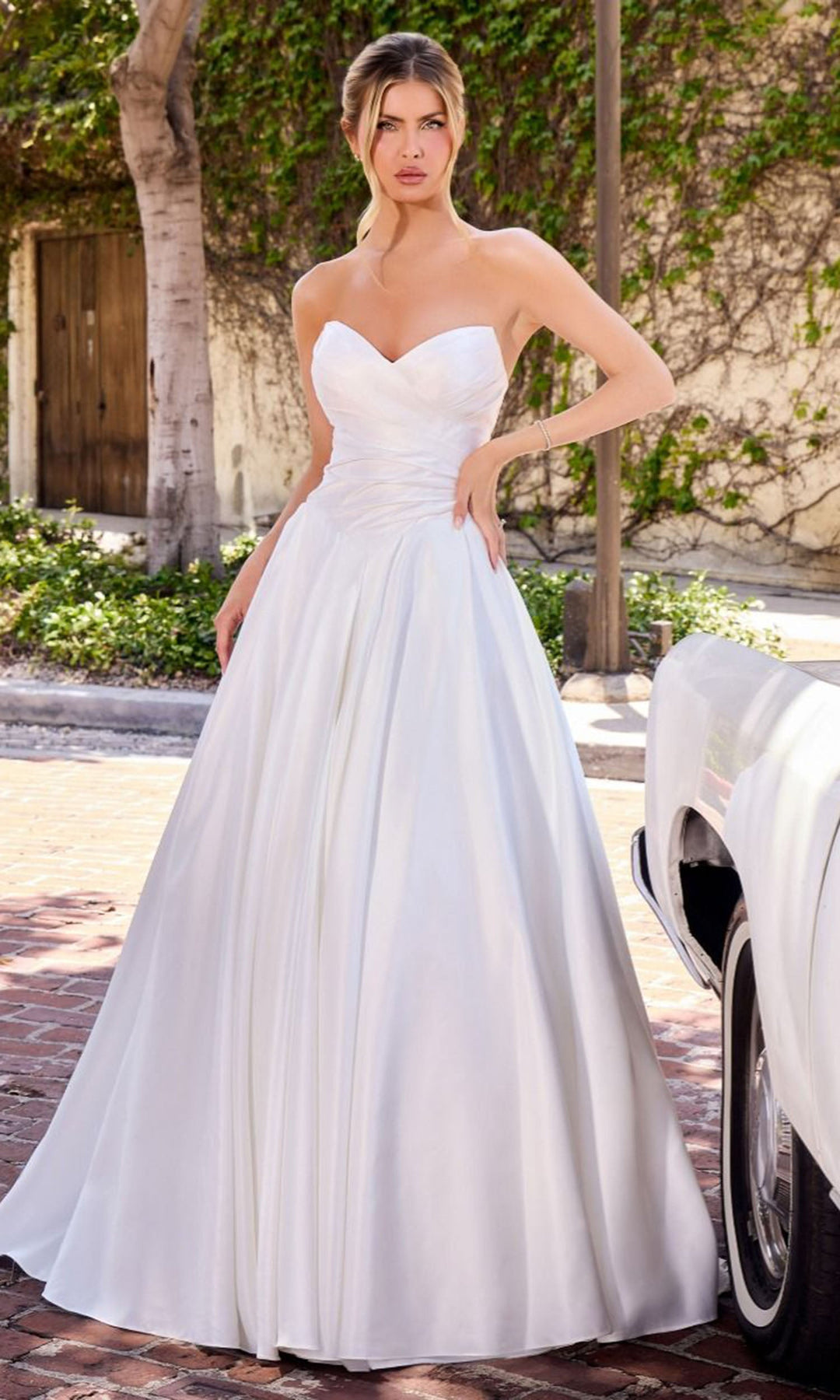 Ladivine WN015 Strapless Sweetheart Bridal Dress