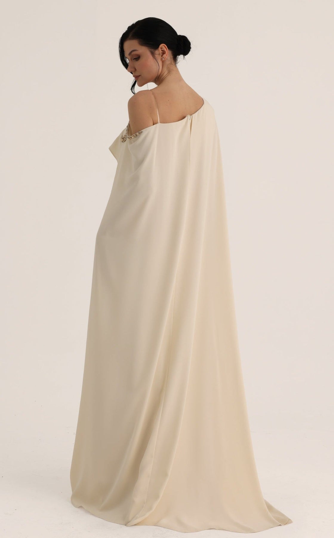 MNM COUTURE O07824 - Floor-Length Cape Column Evening Gown