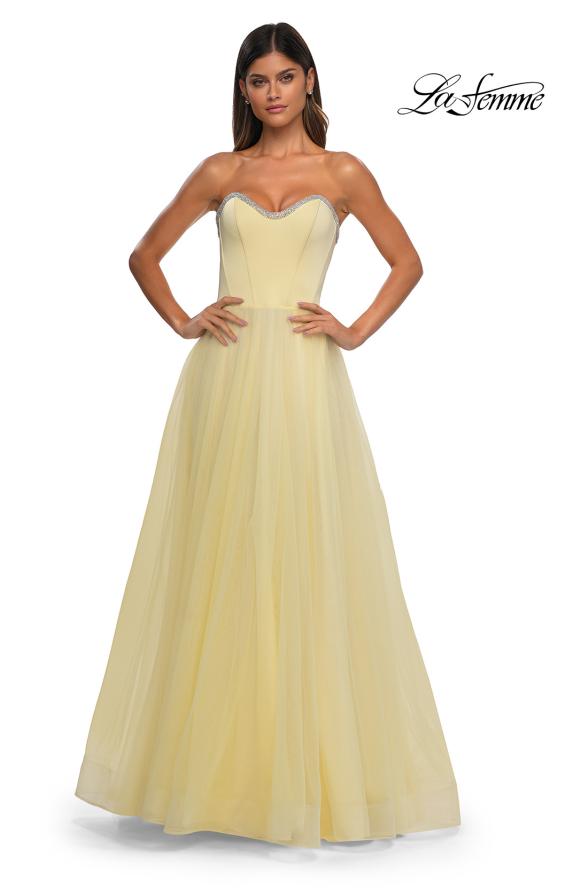 La Femme 32731 - Sweetheart A-Line Prom Gown