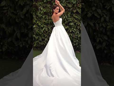 Ladivine Bridal CDS512W - Boning Sweetheart Ballgown