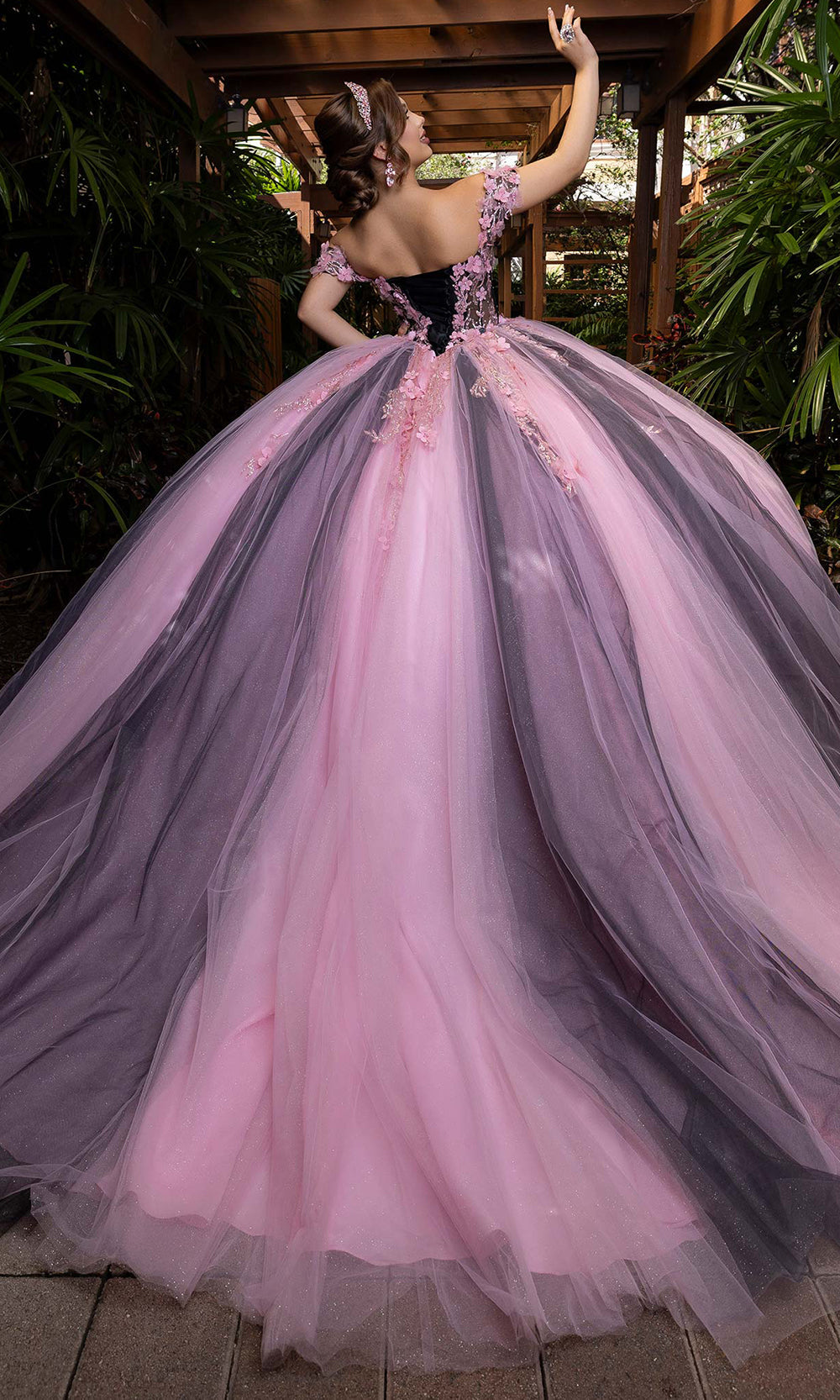 black and pink quince dresses Vizcaya by Mori Lee 4080018 - Long Tulle Ballgown Dress House of Harlow 1960 catching train Size:US30 Atlas