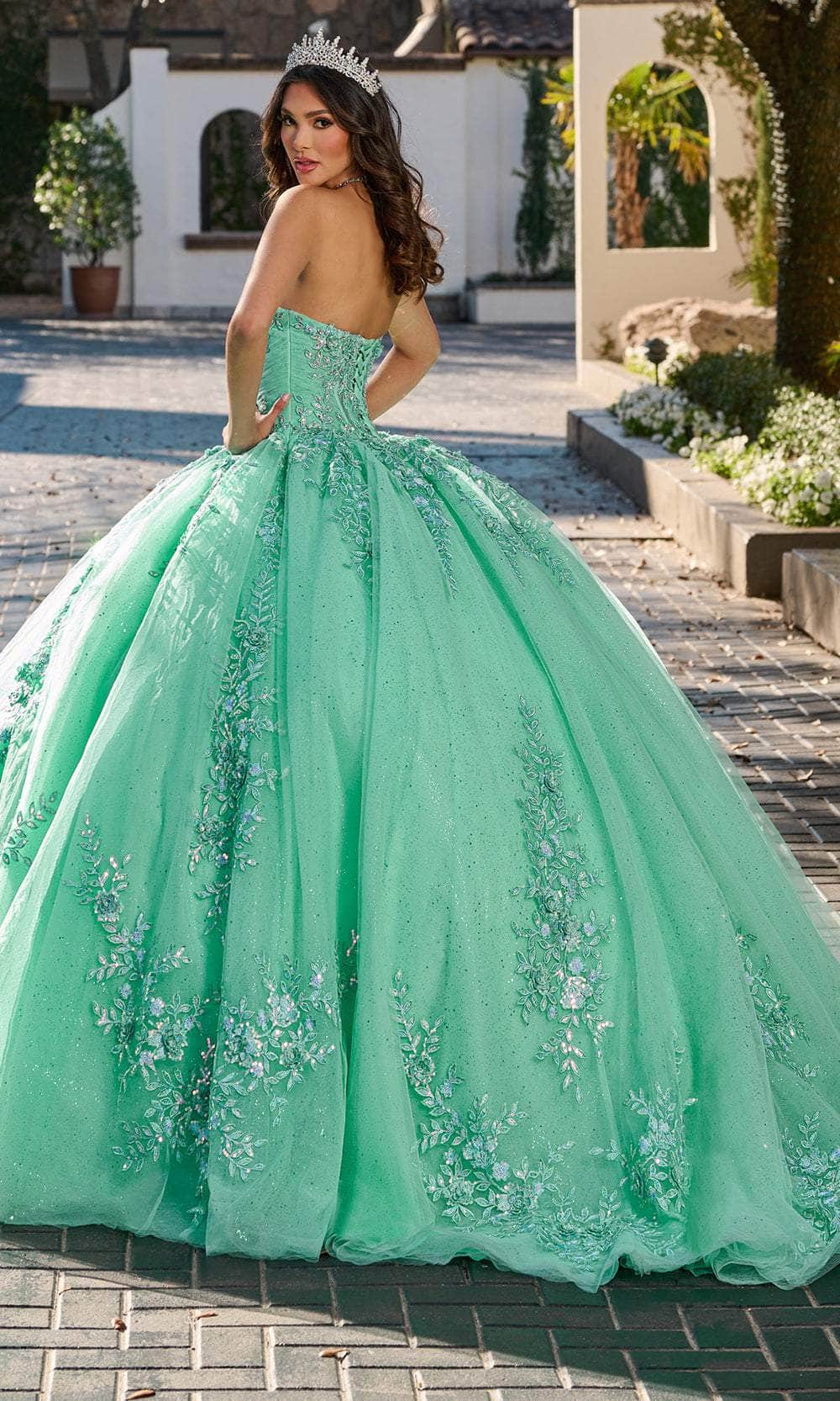 rachel green mint dress Rachel greens that green mint dress , Link of the dress is in the bio, Follow me for more such content., #fashionblogger #fashionista #fashionstyle #fashionable #fashiongram #fashionblog
