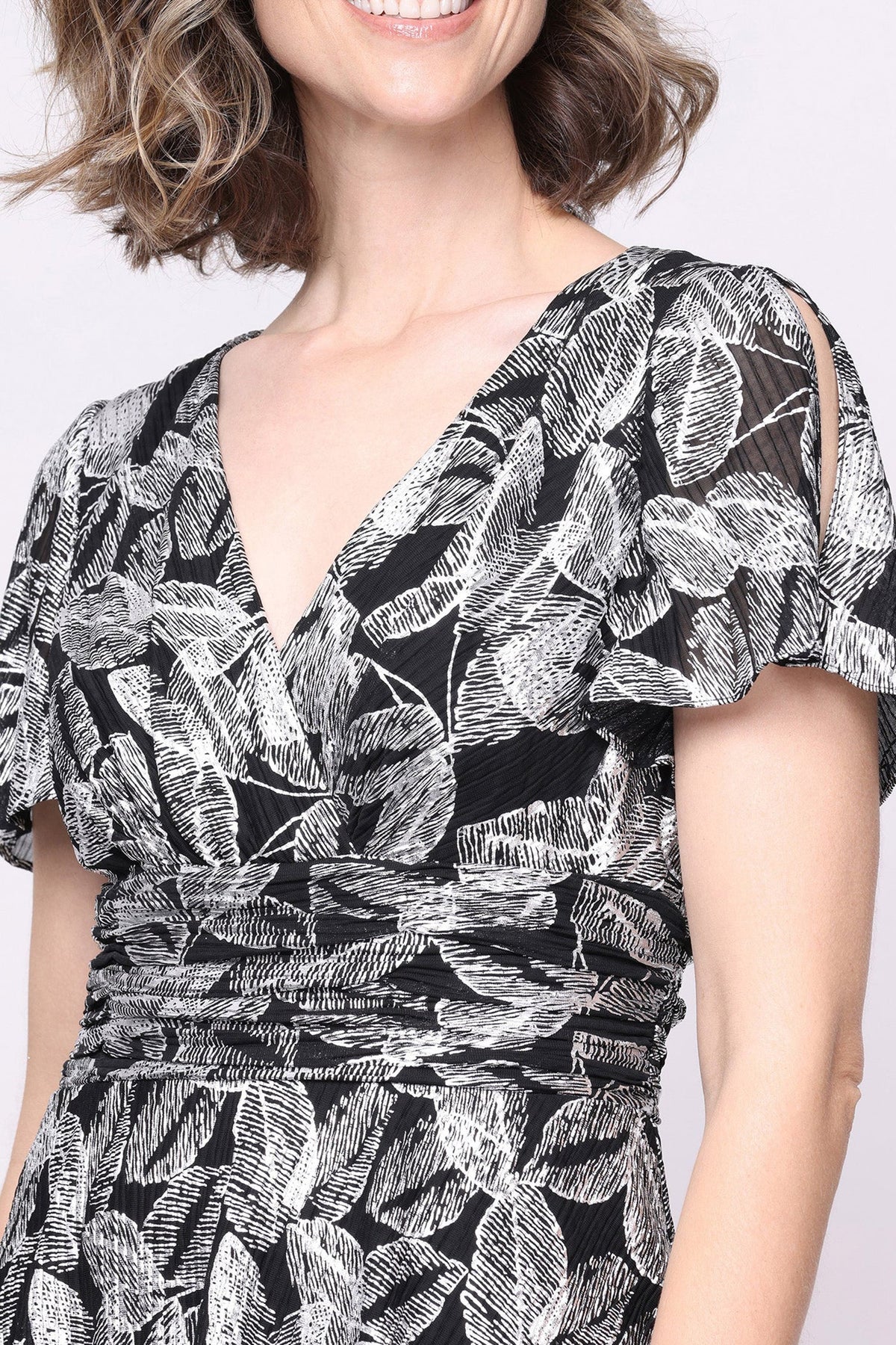 S.L. Fashions Dresses (SLNY) 9179541 Flutter Sleeve Printed Evening Dress