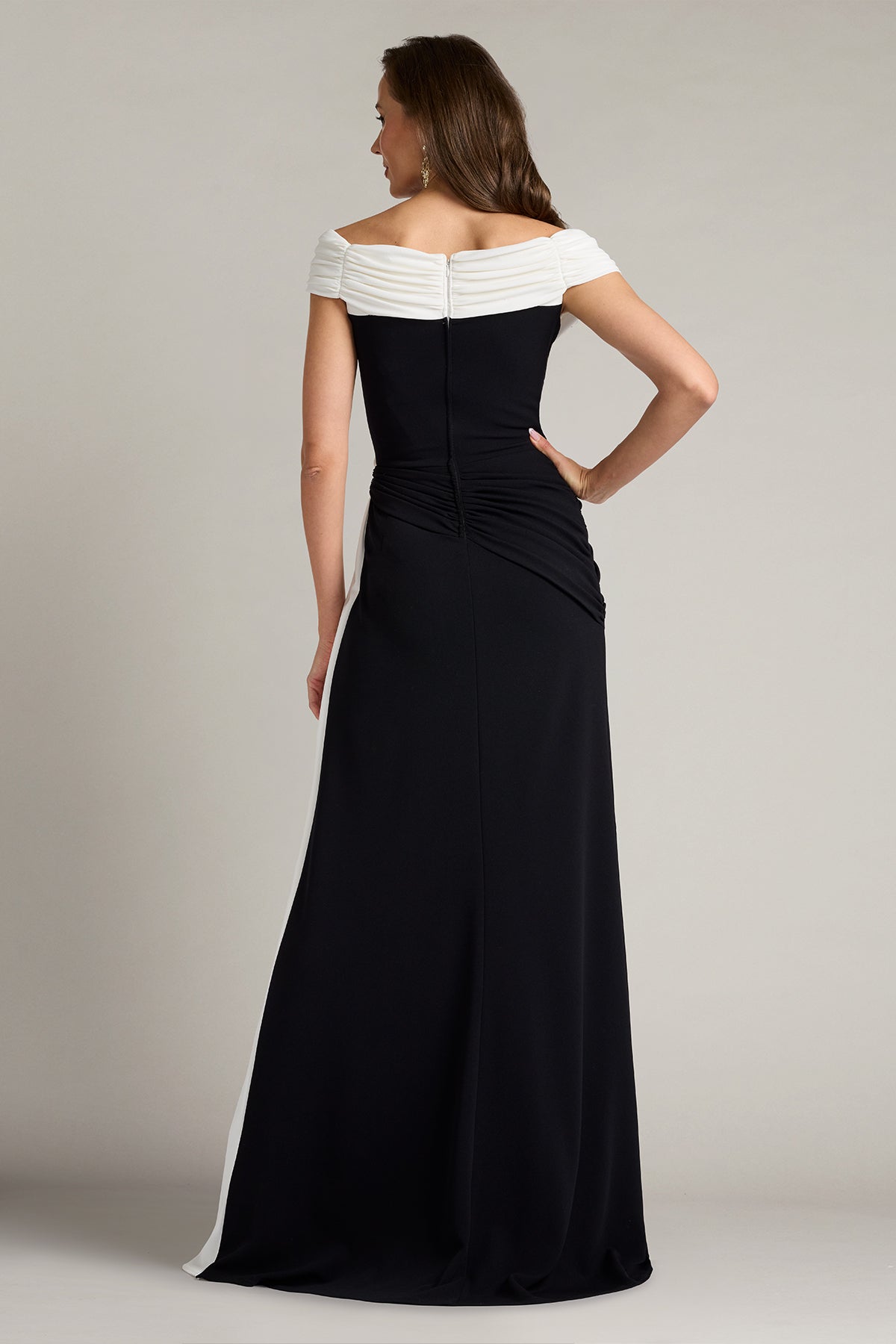 Tadashi Shoji BOS26019L - Lohner Draped Sash Evening Gown Mother Of The Bride Dresses in Black and White