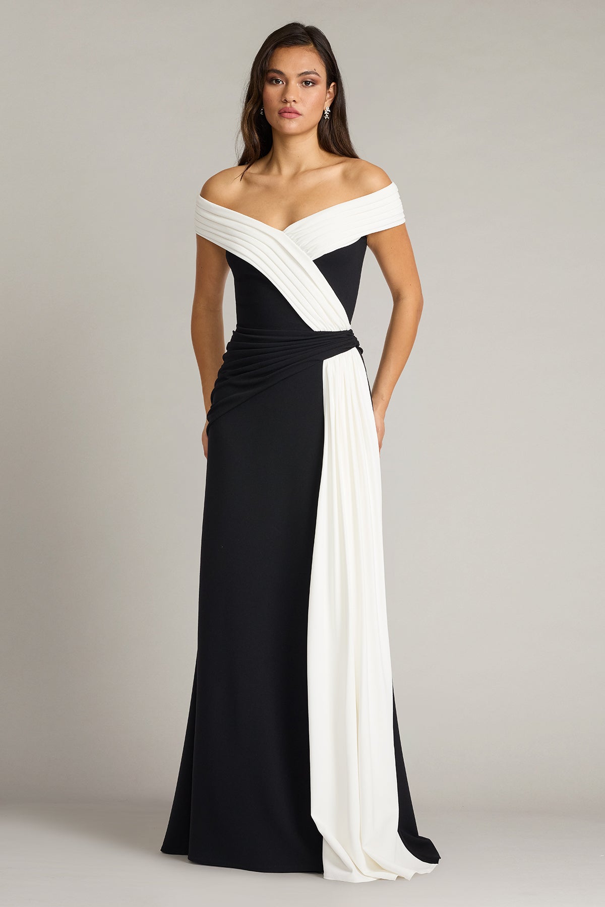 Tadashi Shoji BOS26019L - Lohner Draped Sash Evening Gown Mother Of The Bride Dresses in Black and White