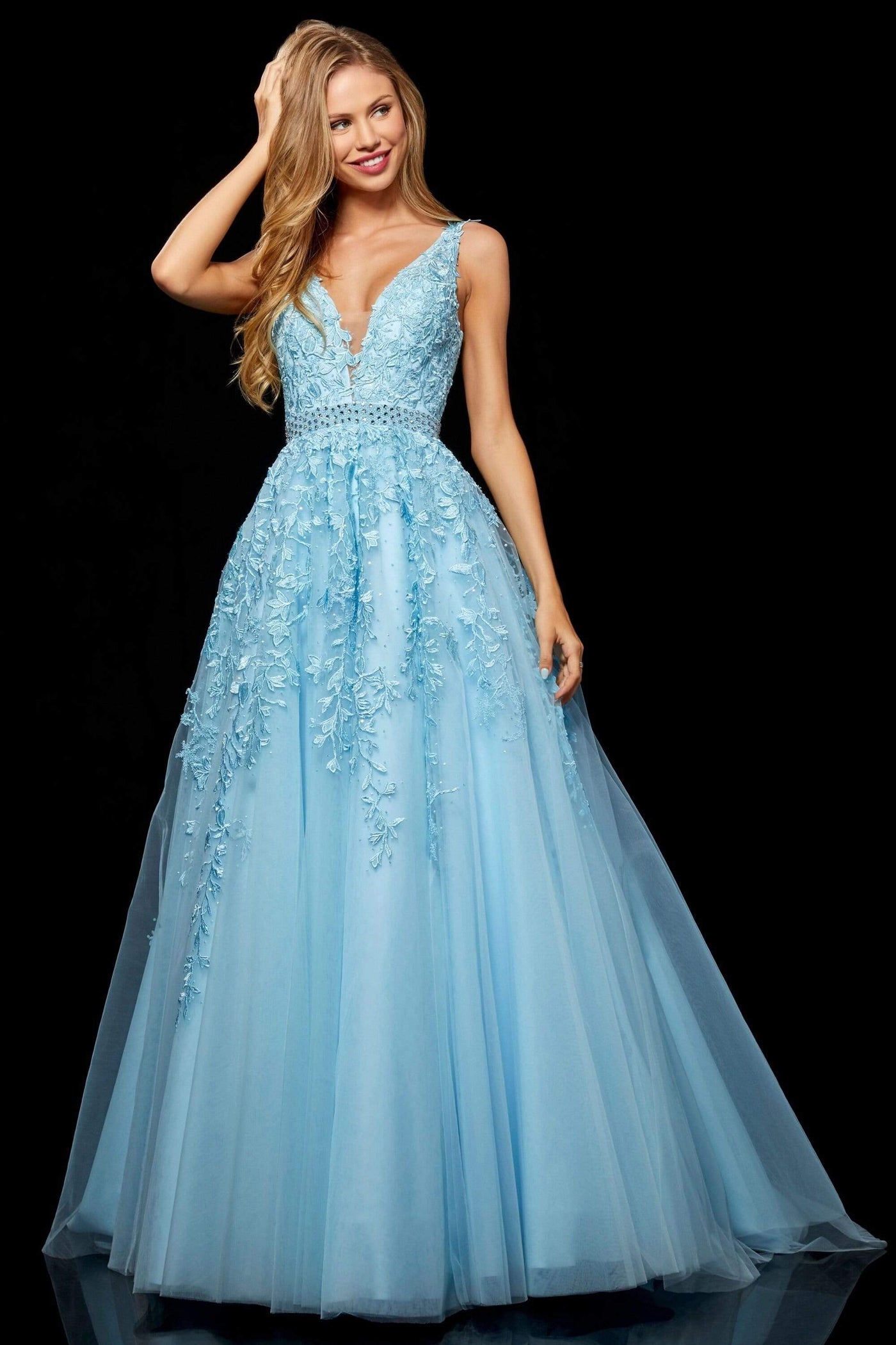 Sherri Hill - 11335 Beaded Embroidered Tulle V Neck A Line Dress Prom Dresses 00 / Light Blue