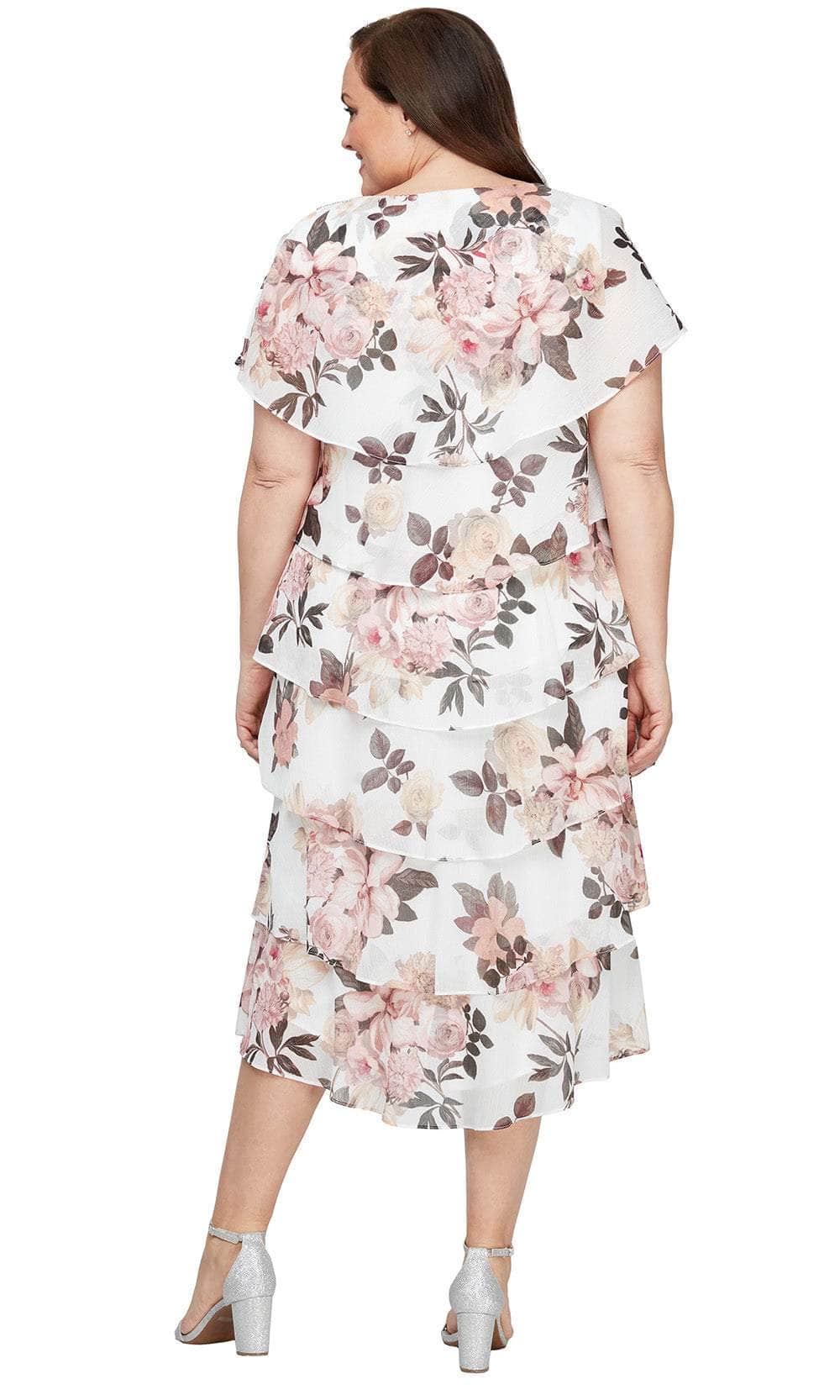 S.L. Fashions 9471803 - Scoop Neck Tiered Floral Dress Wedding Guest