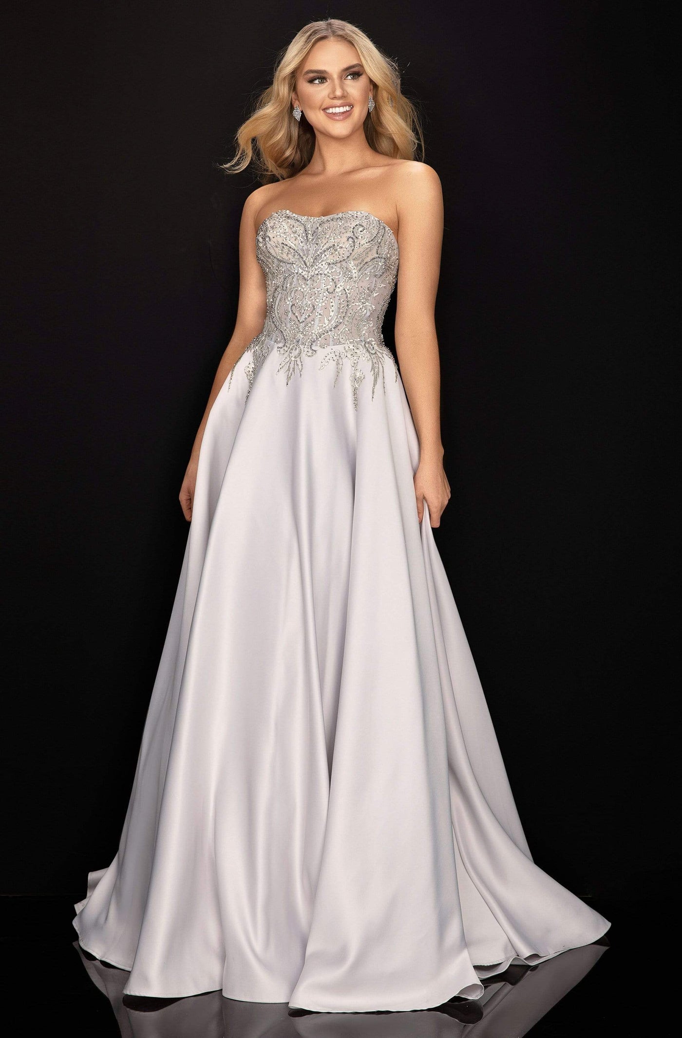 Terani Couture - 2011P1197 Beaded Sweetheart A-Line Evening Gown Prom Dresses 00 / Silver Ivory