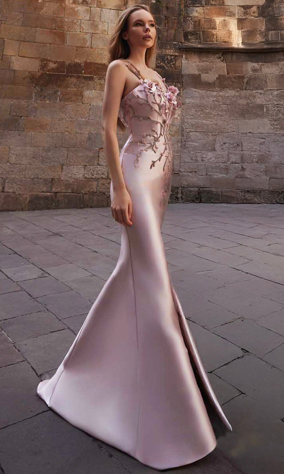 Terani Couture 261E6632 Floral Applique Fitted Sleeveless Dress