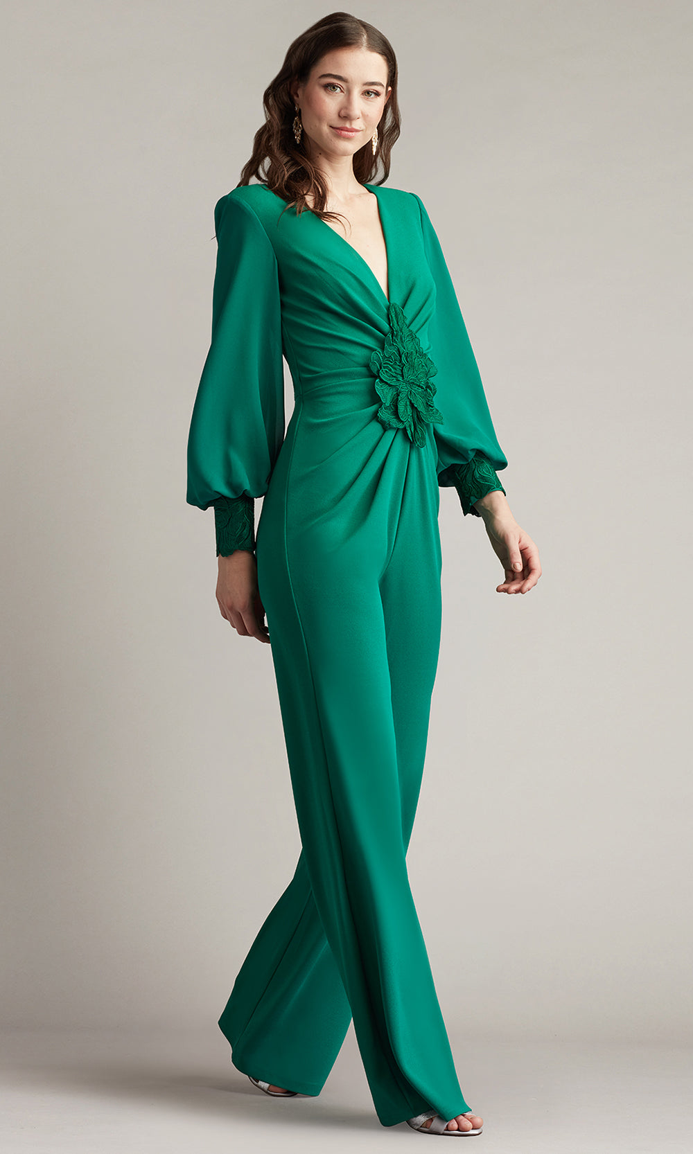 Tadashi Shoji BOS24911Y - Sahana Bishop Sleeve Plunge Crepe Jumpsuit Formal Pantsuits in Green  