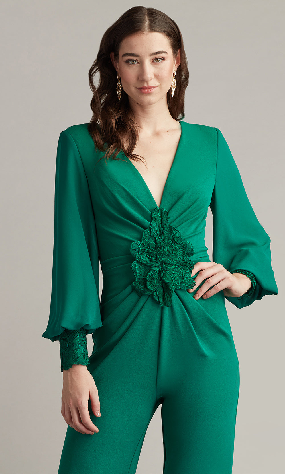 Tadashi Shoji BOS24911Y - Sahana Bishop Sleeve Plunge Crepe Jumpsuit Formal Pantsuits in Green  