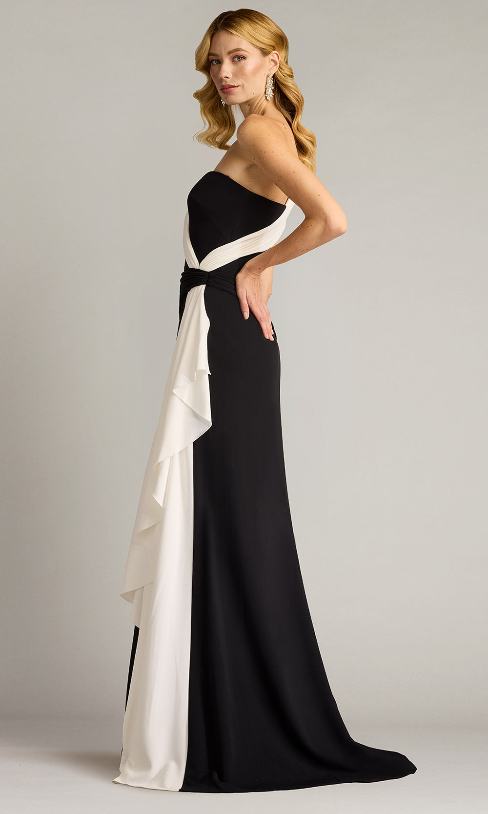 Tadashi Shoji BOS25147L - Lune Waterfall Sash Sweetheart Pleated Gown Prom Dresses in Black and White