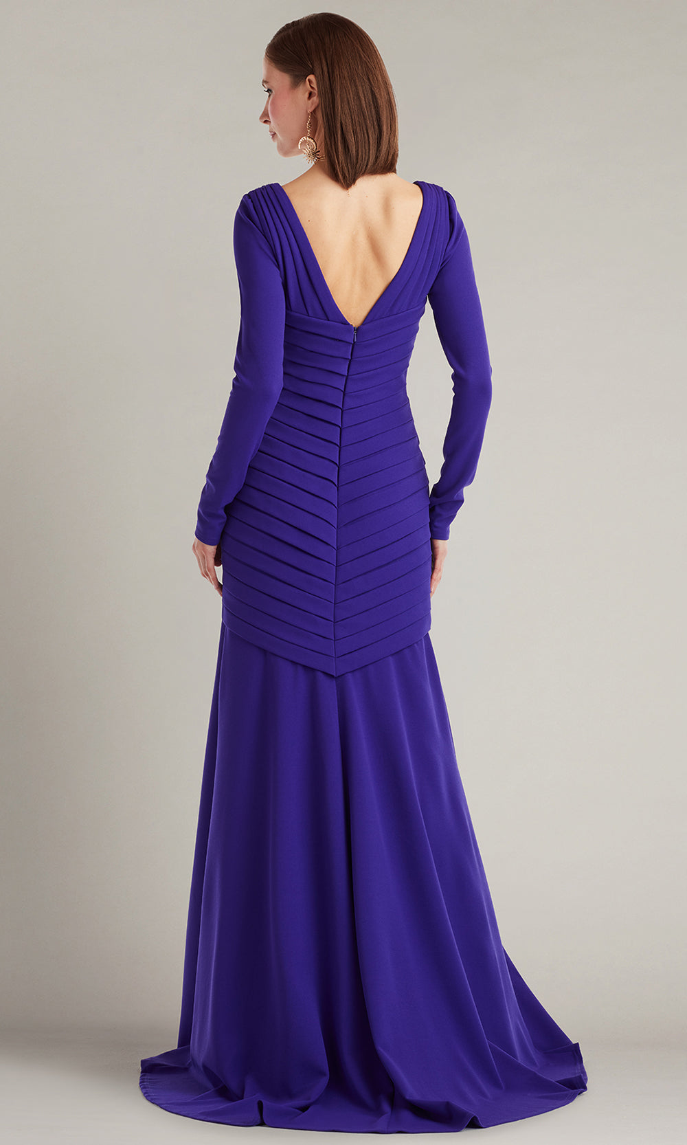 Tadashi Shoji BOS25694L - Keris Shutter-Pleated Crepe V-Neck Formal Gown Mother of the Bride Dresses in Purple  