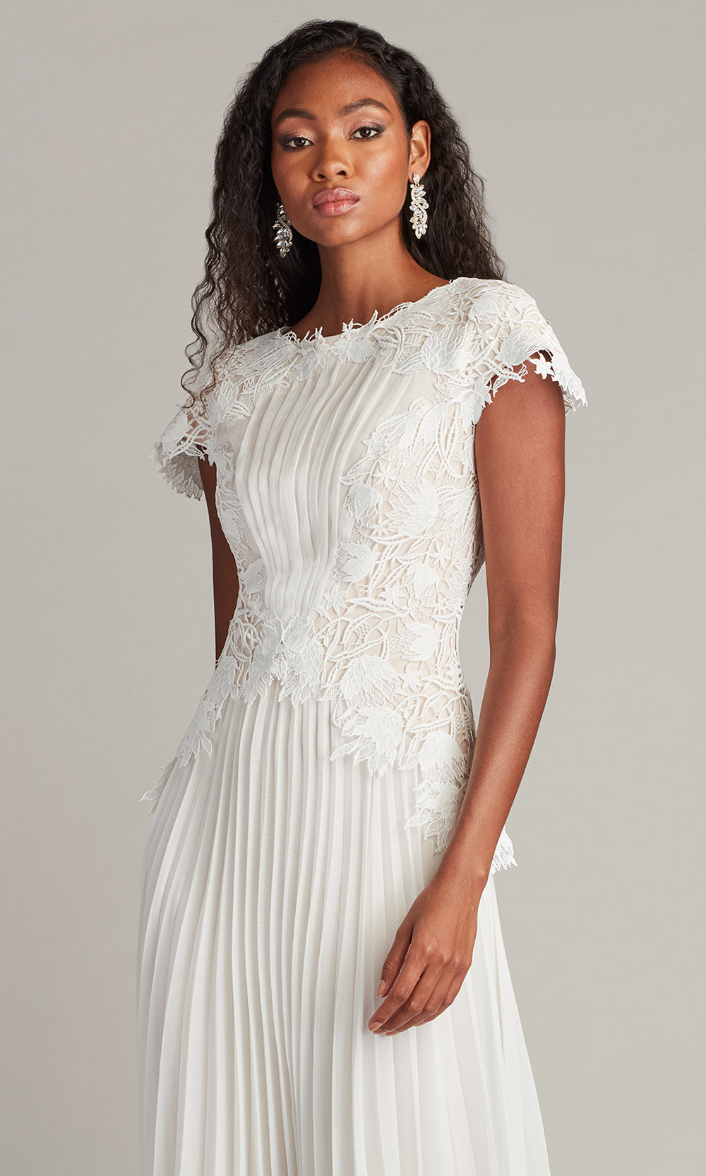 Tadashi Shoji CHY25427L - Cassiel Pleated Chiffon Evening Gown Bridal Dresses in White  