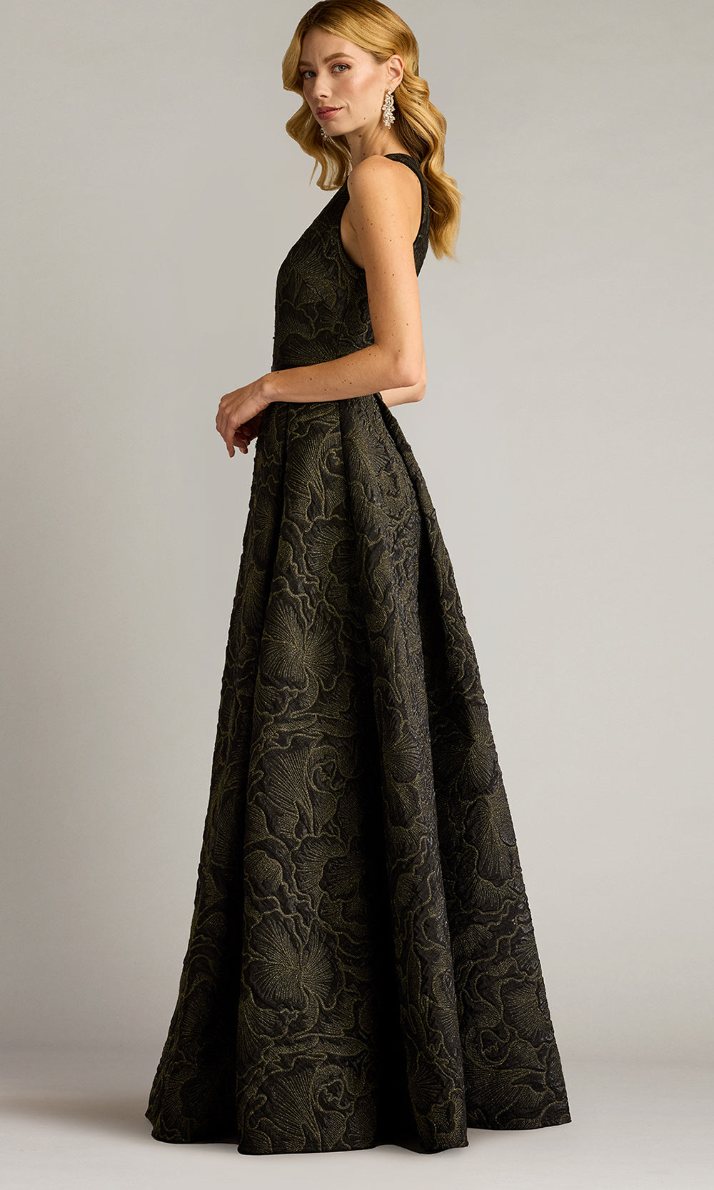 Tadashi Shoji CHN25172L - Darana Floral Jacquard Sleeveless Evening Gown Formal Gowns