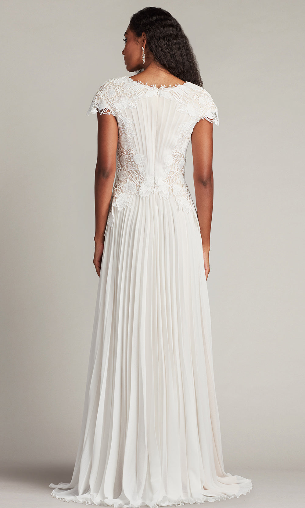 Tadashi Shoji CHY25427L - Cassiel Pleated Chiffon Evening Gown Bridal Dresses in White  