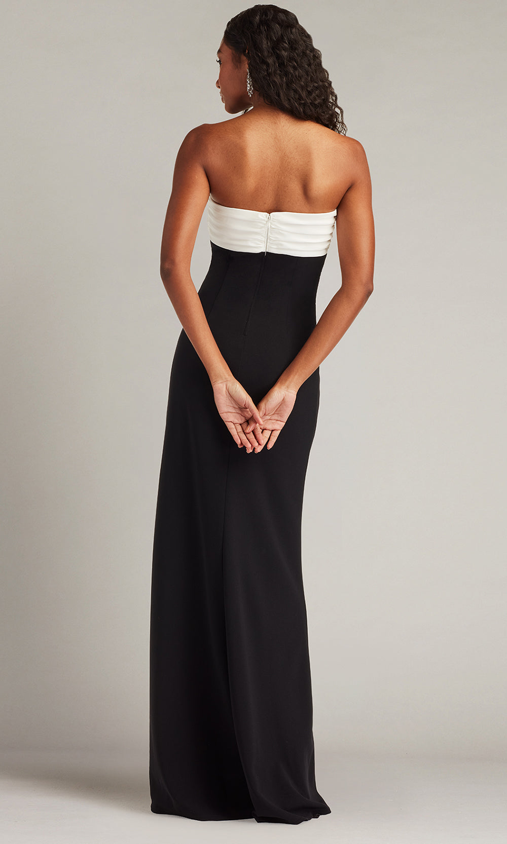 Tadashi Shoji BOS26006L - Kaliko Twist Bow Ruched Column Gown Formal Gowns in Black and White