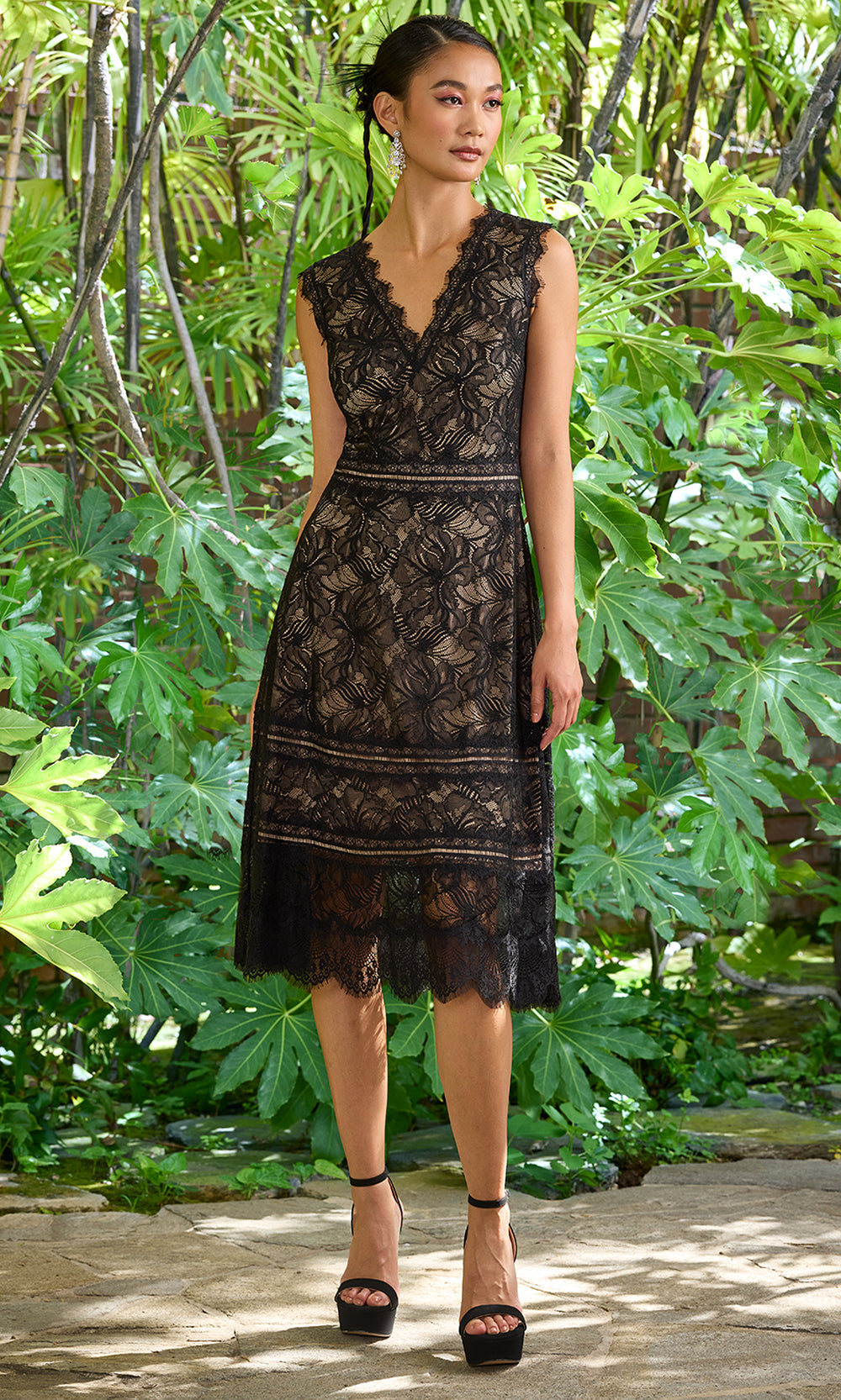 Tadashi Shoji CKI26364M - V-Neck Allover Lace Tea-Length Dress Party Dresses in Black and Neutral