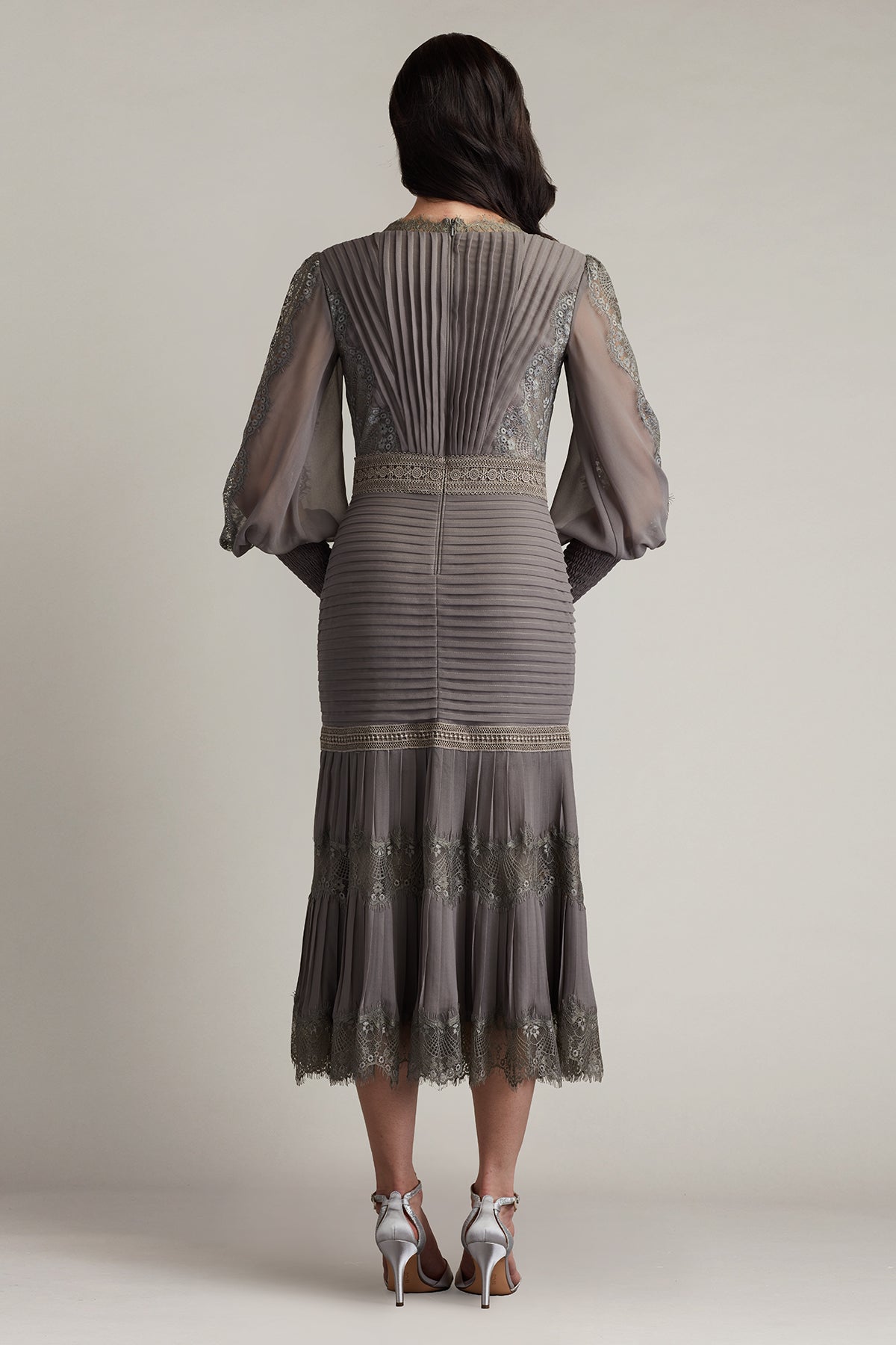 Tadashi Shoji YV21070MD - Lace V-Neck Tea-Length Dress