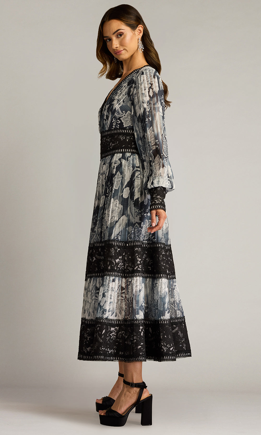 Tadashi Shoji CHP25186MD - Long Sleeve Derby Pleated Chiffon Midi Dress Wedding Guest in White and Black