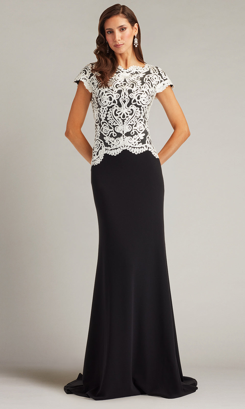 Tadashi Shoji CIM25398L - Isadora Embroidered Crepe Sheath Gown Mother of the Bride Dresses in Black and White
