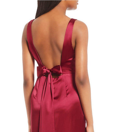 Adrianna Papell - AP1E203395 Sleek Plunging V-neck Trumpet Dress In Red
