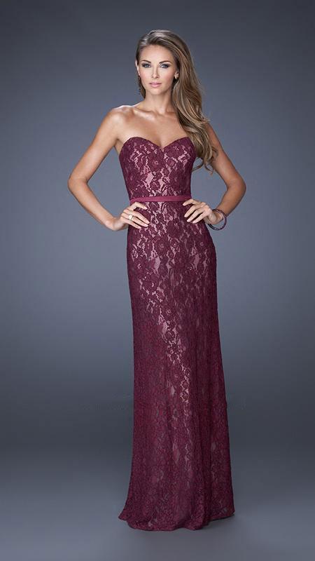 La Femme - Lace Embellished Sweetheart Column Gown 20107 In Red
