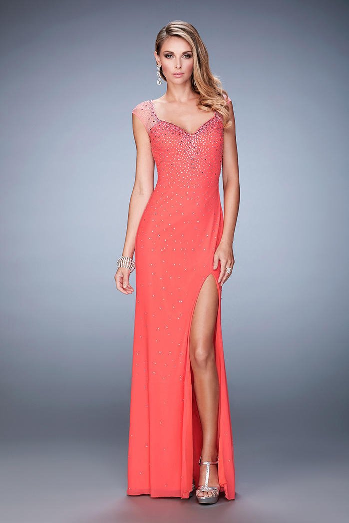 La Femme - 22343 Embellished Sweetheart Sheath Dress In Pink