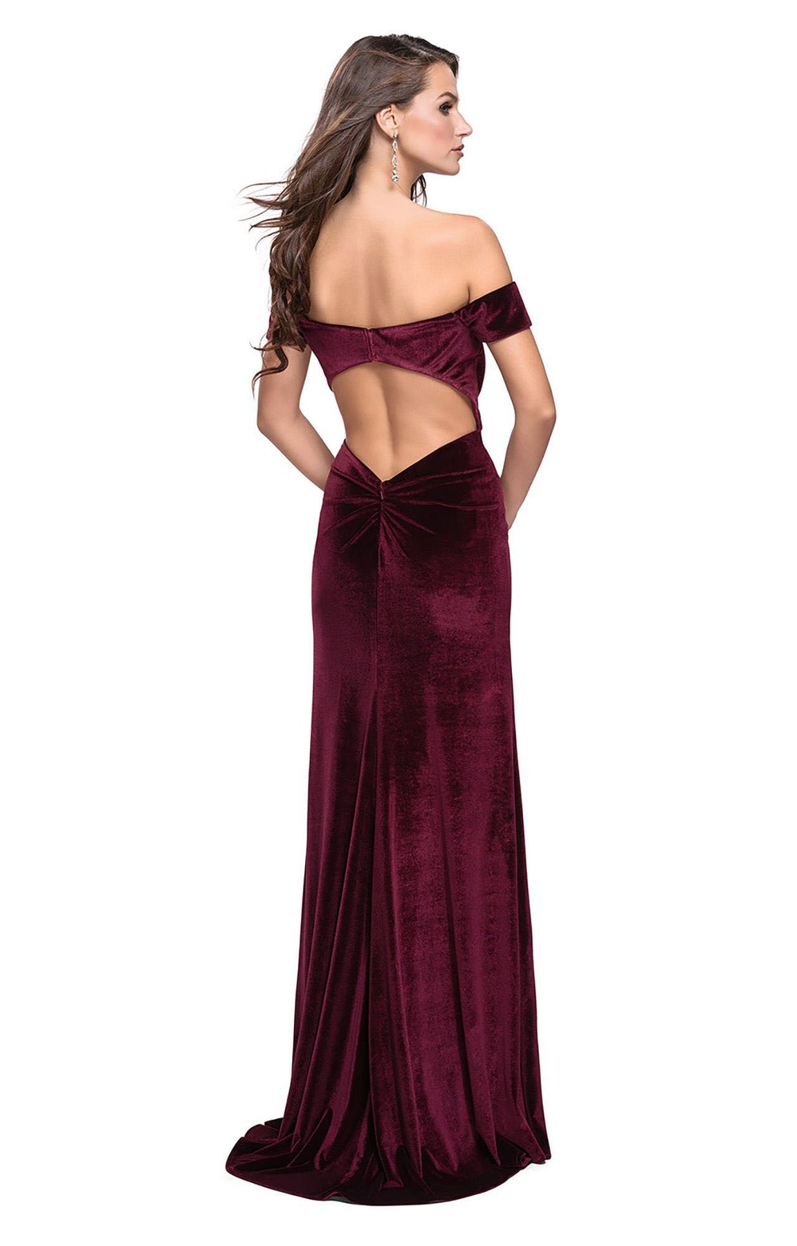 La Femme - Off-Shoulder Sheath Evening Gown with Slit 25213 In Red