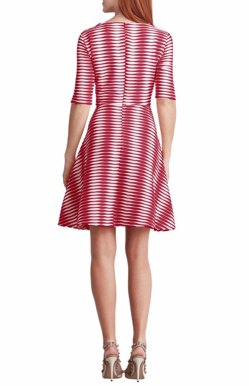 Donna Morgan - D3199M Wavey Stripe Jersey Dress in White and Red