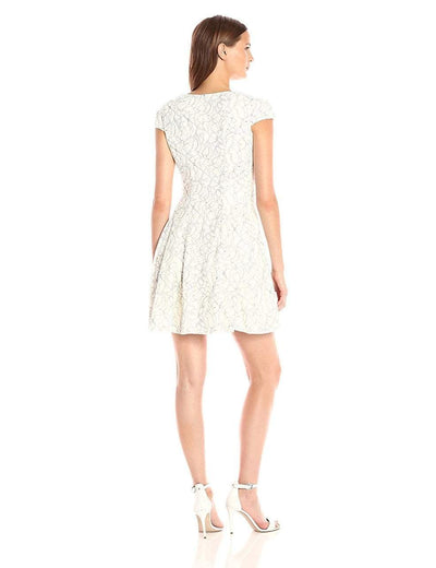 Julia Jordan - 36438 V-Neck Cap Sleeve Lace Fitflare Dress in White