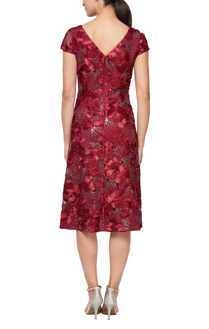 Alex Evenings 82122331 - Cap Sleeve A-Line Knee-Length Dress In Red