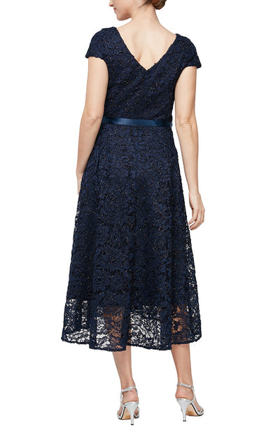 Alex Evenings 84171189 - Embroidered Cap Sleeve Evening Dress In Blue